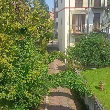 Vialetto V. Pastro 10 Bed & Breakfast Milan Bagian luar foto