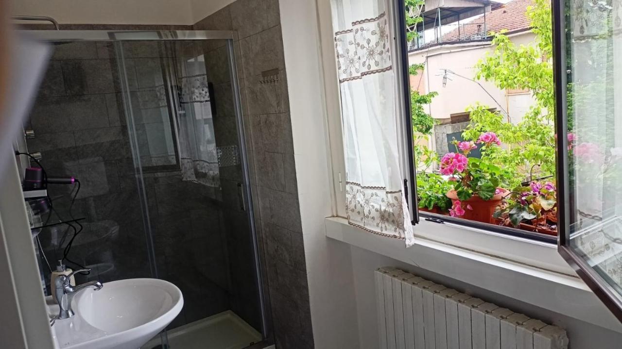 Vialetto V. Pastro 10 Bed & Breakfast Milan Bagian luar foto