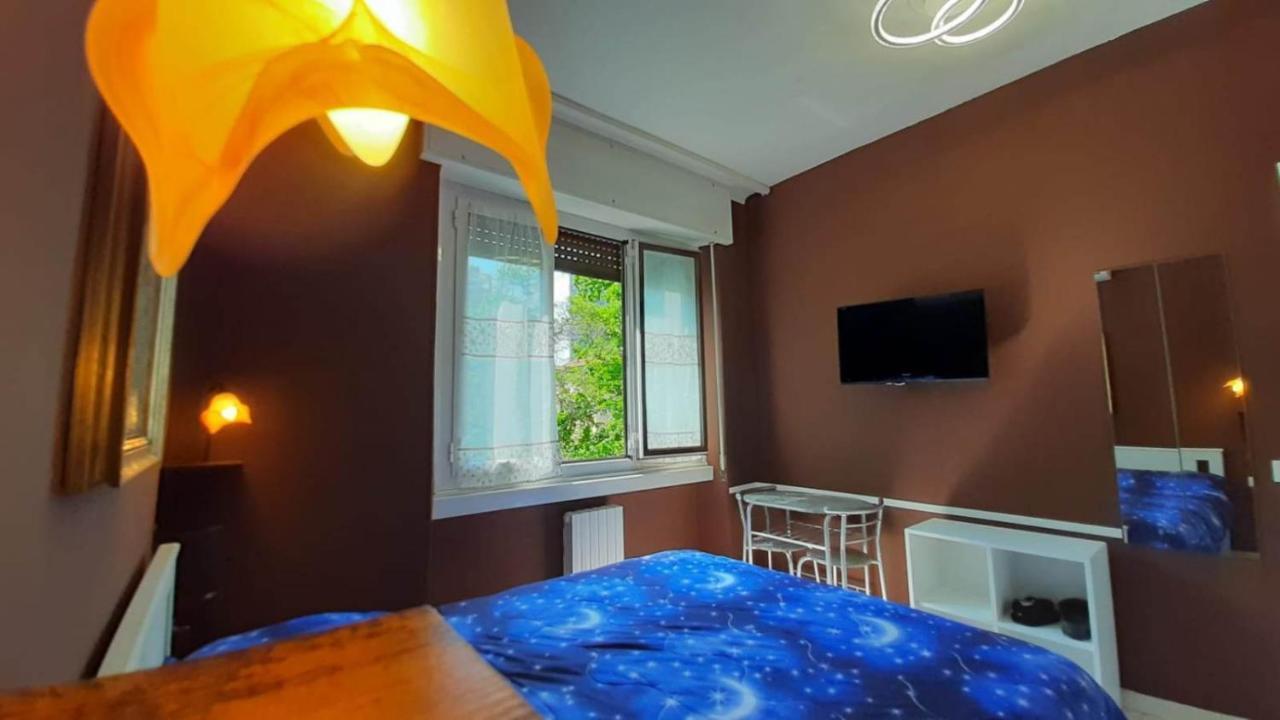 Vialetto V. Pastro 10 Bed & Breakfast Milan Bagian luar foto